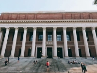 「卒業がむずかしい」アメリカの大学。ハーバード大の卒業率は？イメージ