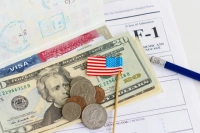 学費ゼロも夢じゃない！ アメリカ留学のリアルな奨学金事情イメージ
