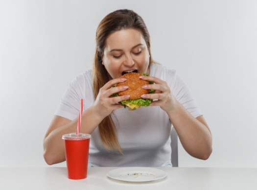 1日3度の食事がつらい？ アメリカに留学した日本人が一番困ることイメージ