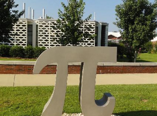 841.6マイルを走って大学訪問を終了！イメージ