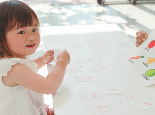 何歳がベスト？「子どもを早く留学させたい」親の期待と思惑イメージ
