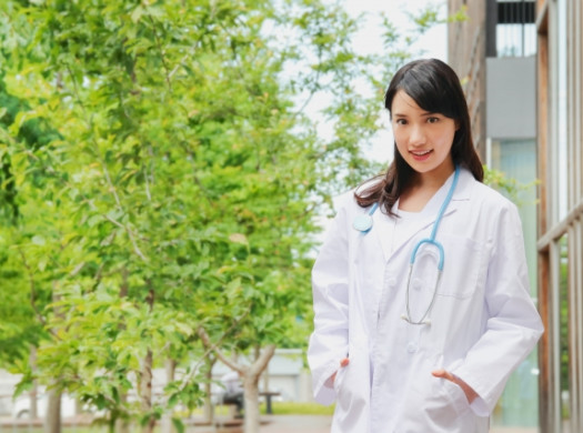 アメリカの大学に留学して日本の医学部へ。学士編入という裏ワザイメージ