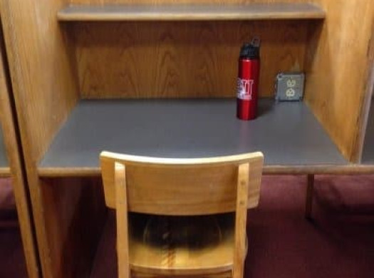 ボストン大学便り：留学中の私のお気に入りスペースは図書館の勉強机！イメージ