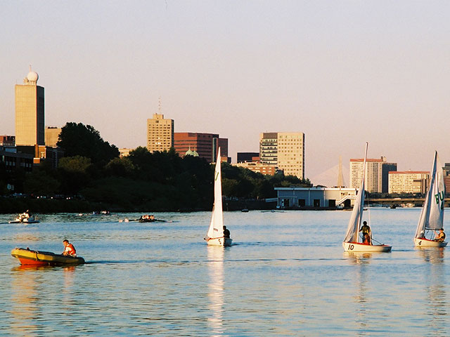 ヨットの練習 / Boston University